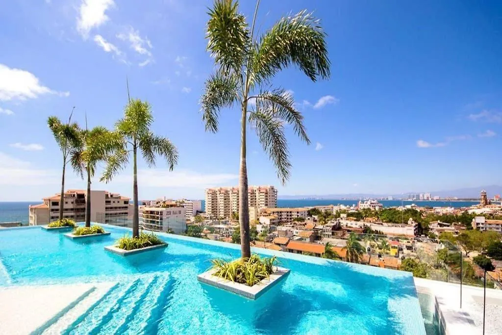Zenith 601, Zona Romantica, 2 Balconies With Incredible Views, Rooftop Pool Puerto Vallarta Mexico